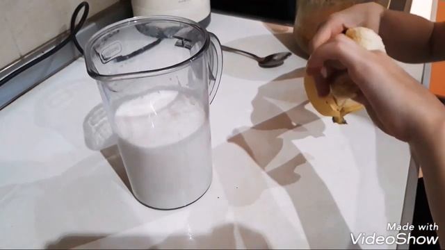 Как сделать банановый коктейль в домашних условиях!!! смотреть онлайн