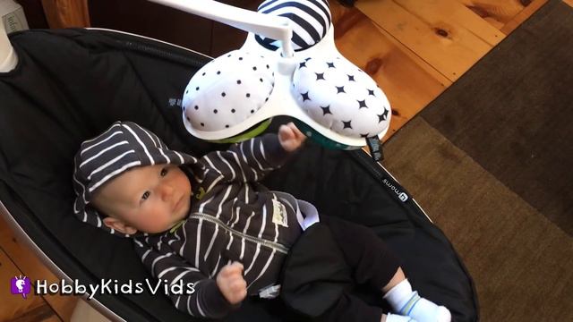 4Moms mamaRoo Swing Bouncer Review! Cute Baby HobbyDino HobbyKidsVids смотреть онлайн