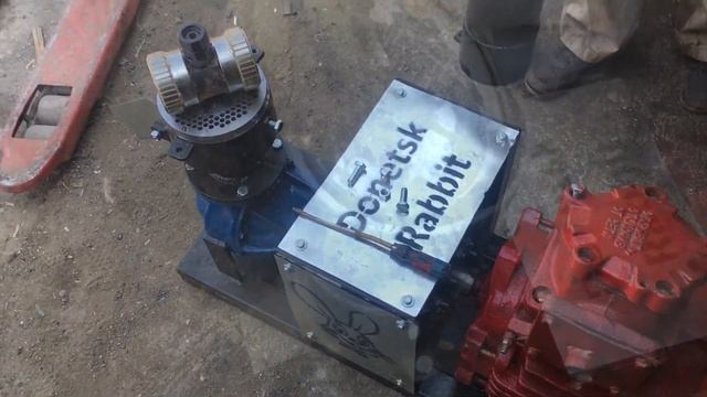 Будущий Гранулятор От Солнечных Панелей Гранулятор Для Гранулирования Удобрения Коровяк Навоз Грану смотреть онлайн