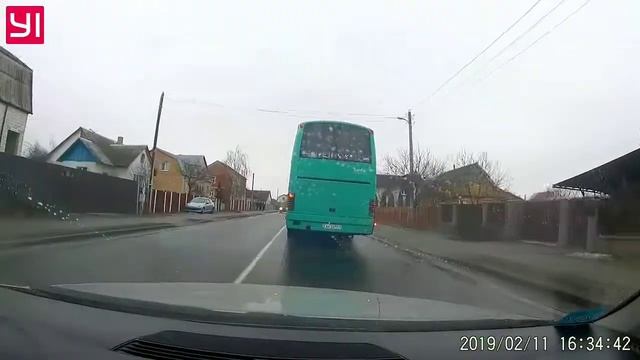 Как ездят на автобусе в Пинске. смотреть онлайн