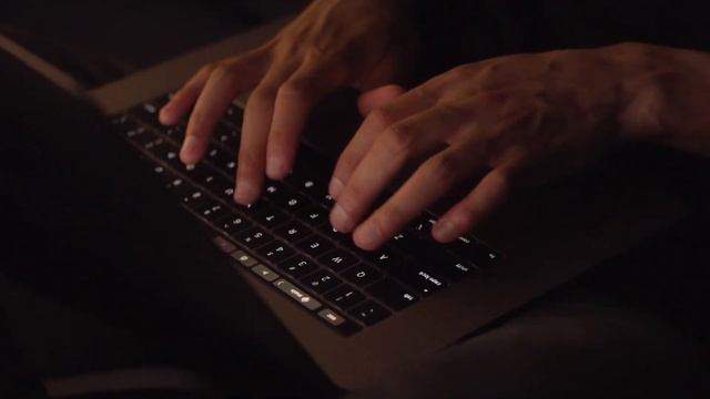 React State with Zustand... the right way! смотреть онлайн