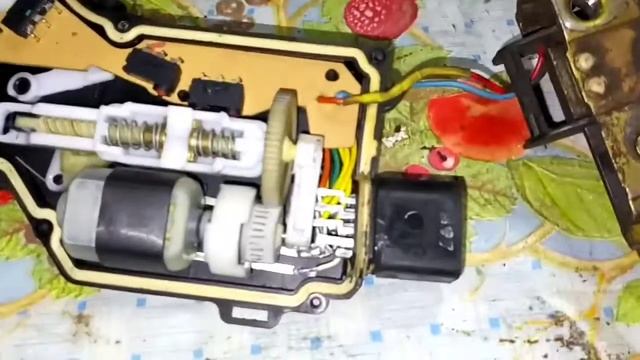 Ремонт замка передней правой двери. Фольксваген пассат б5 смотреть онлайн