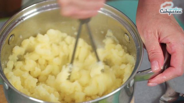 Самые пышные и БЫСТРЫЕ ПИРОЖКИ с картошкой на кефире! Тесто без дрожжей которое нравится всем! смотреть онлайн