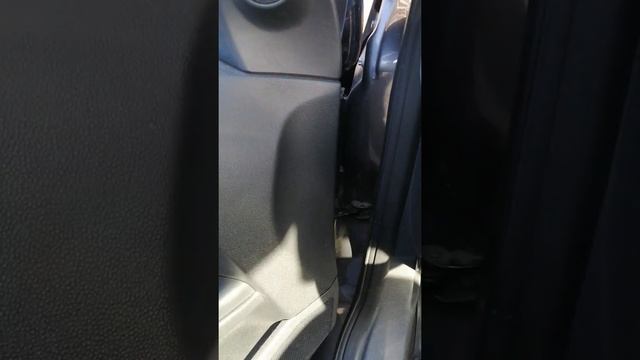 Сломанный ограничитель двери Астра H смотреть онлайн