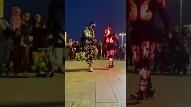 Tuzelity Учит Танцевать Шаффл ?? Повторил Танец ?? смотреть онлайн