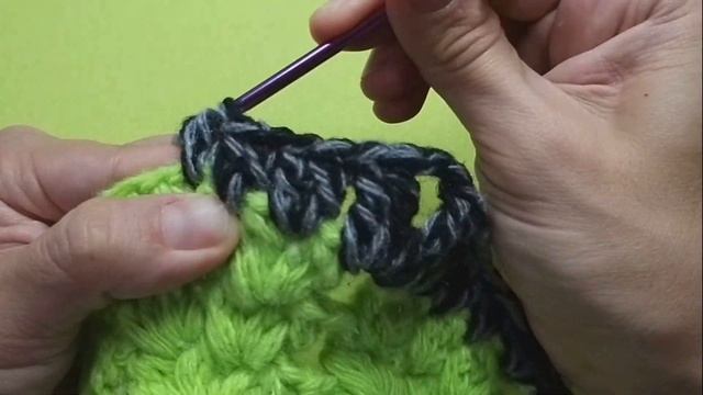 Красивая квадратная сидушка крючком. Вязание крючком для начинающих. смотреть онлайн