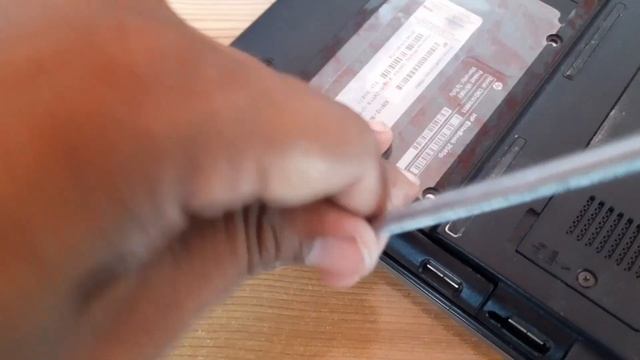 hp 2540p leptop Hard drive replacement смотреть онлайн