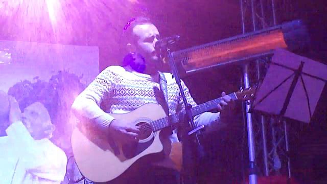 Ото Немсадзе і Мебо Нутсубідзе - Wonderwall (Oasis cover) смотреть онлайн