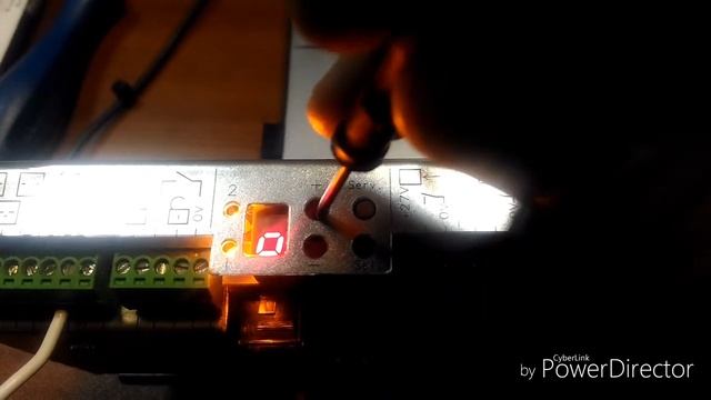 Подключения и настройки автоматической двери Dorma ES200 смотреть онлайн