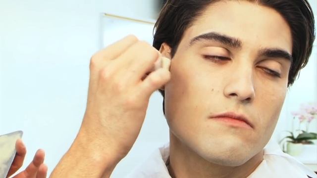 Twilight Makeup Tutorial - Edward Cullen Vampire Make-up Tutorial смотреть онлайн