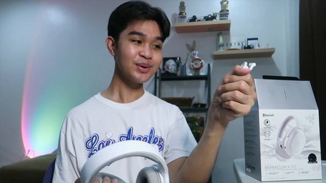 ? unboxing the razer barracuda x (my first wireless headphones!!) смотреть онлайн