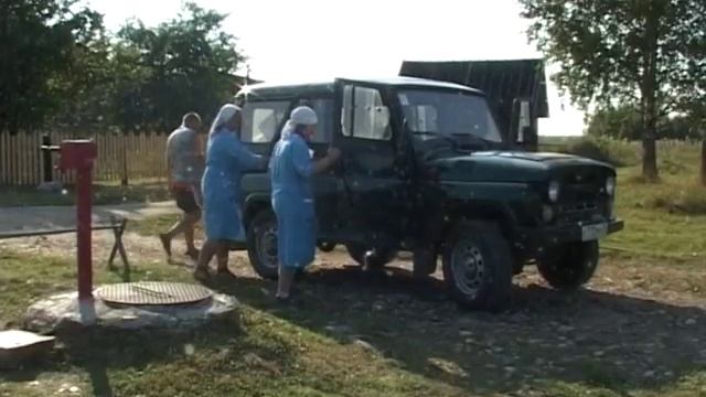 Очередной случай бешенства. Ветеринары прививают домашних животных смотреть онлайн