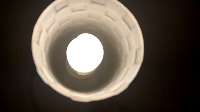 мерцает исправная энергосберегающая лампа смотреть онлайн