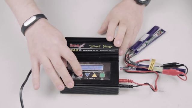 LiPo аккумуляторы - чем и как их правильно заряжать ? смотреть онлайн