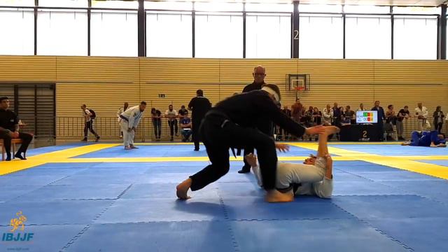 Espen Mathiesen vs Nicolas Penzer / Zurich Open 2018 смотреть онлайн