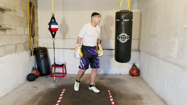 Boxing Combos and Freestyle | 10 Rounds of Real Deal Boxing #boxingworkout смотреть онлайн