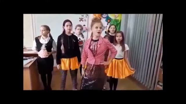 Праздник _Давайте познакомимся_.mp4 смотреть онлайн