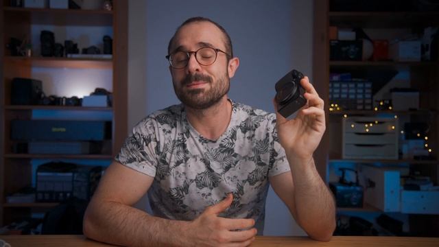 RICOH GR III ?Cámara Compacta con SENSOR APS-C смотреть онлайн