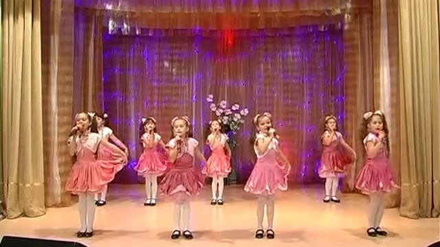 Ансамбль Капельки_Мама-первое слово_ смотреть онлайн