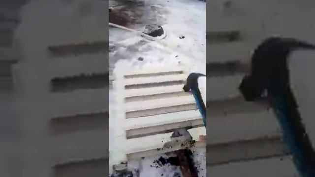 Откручиваем чугунные батареи без спецключа смотреть онлайн