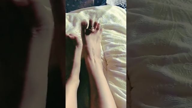 длинные ноги на ногих смотреть онлайн