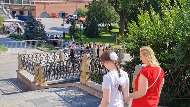 Едем в Кремль. Троицкая башня. 200 видео на канале! смотреть онлайн