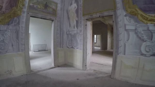 VILLA DELLA CONTESSA IMPAZZITA (Abandoned mansion) ● TESORI ABBANDONATI ● URBEX смотреть онлайн