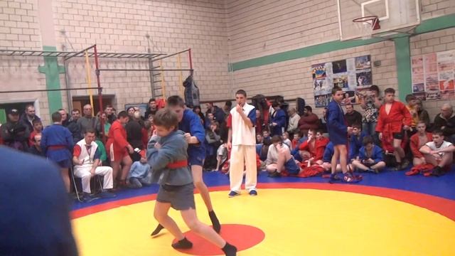 Чуб Максим - Василенко Саша. - 59 кг. Чемпионат КДЮСШ-14 ПО САМБО. 11 фев. 2017 смотреть онлайн