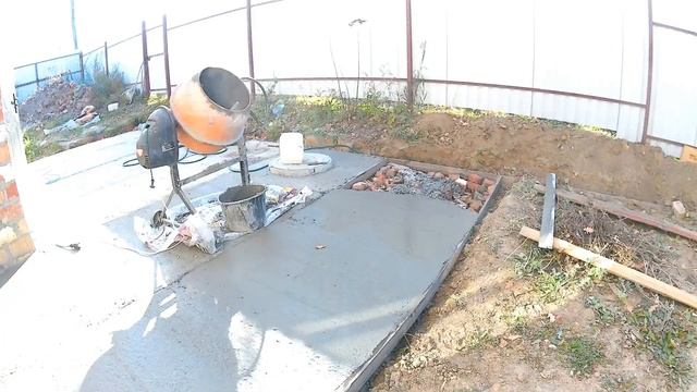 Бетонная площадка своими руками