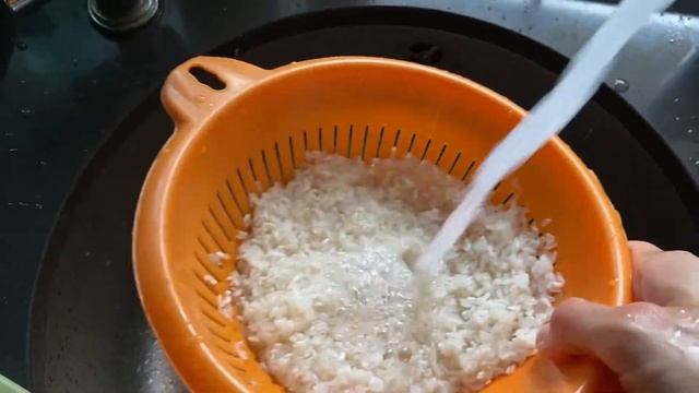 Готовлю Уху из красной рыбы, большую кастрюлю чтобы накормить 6 детей. Рецепт в описании смотреть онлайн