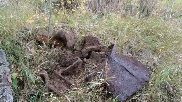 НАШЕЛ СБРОС МЕТАЛЛА ПУТЕЙЦАМИ! Коп металлолома 2020! смотреть онлайн