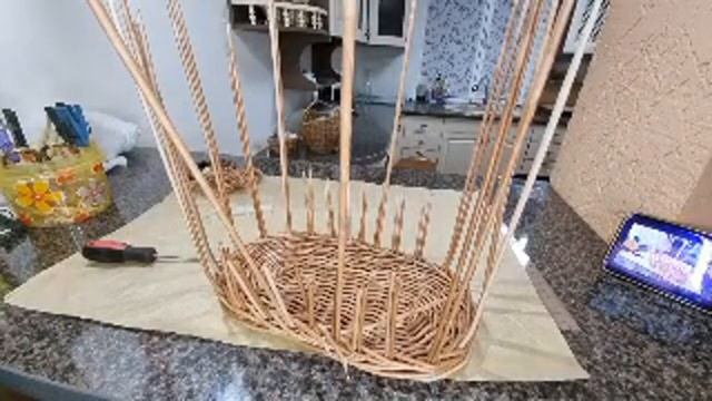Овальная Плетеная Корзина Из Трубочек Часть 4 смотреть онлайн