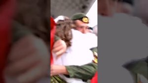 Очень трогательно. Встреча с армии.