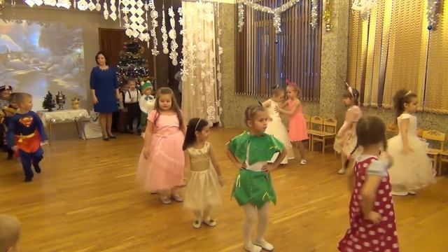 22-12-2015 Новый Год 2016 Есенина 1 праздник смотреть онлайн