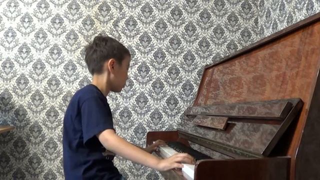 В. Косма Музыка из к\ф БЕГЛЕЦЫ, исп. Мижит Молокшонов (10 лет, 3 класс) смотреть онлайн