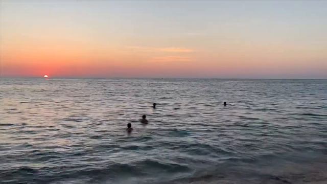 Woraburi Phuket , Karon Princess - выход на пляж Карон. Закат на Кароне. смотреть онлайн