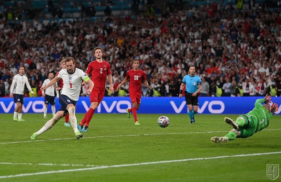 Англия — Дания 2:1. Пенальти смотреть онлайн