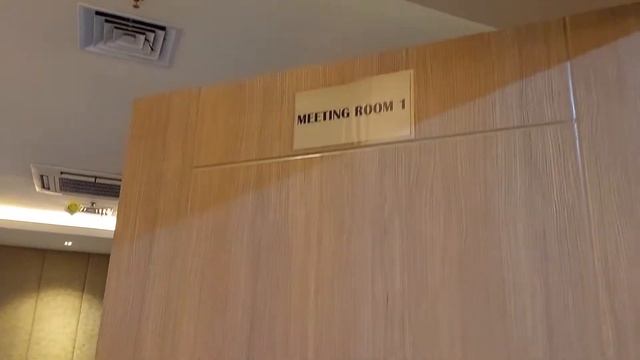 Orient Restaurant @ Hartono Mall ; Solo Baru, Central Java, Indonesia смотреть онлайн