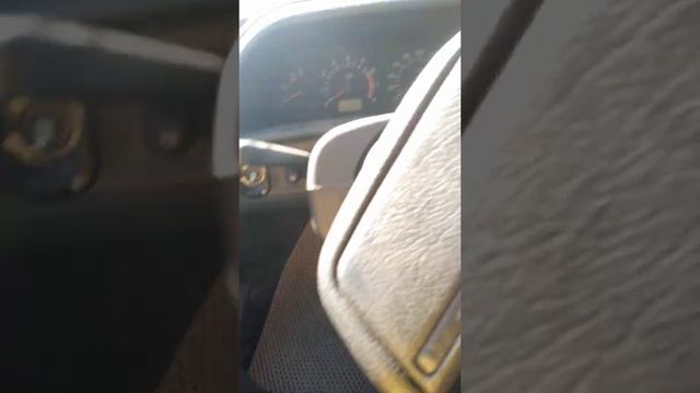 Жесть. Прокачка (замена) тормозной жидкости ВАЗ (LADA) в одиночку, что бывает. смотреть онлайн