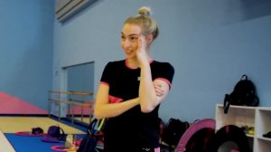 ОДИН ДЕНЬ РАБОТАЮ ТРЕНЕРОМ в Клубе художественной гимнастики PIROUETTE | Лена Крупина