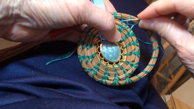 Pine needle coiling Fagot stitch смотреть онлайн