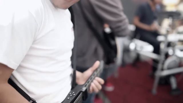Jamstik at Guitar Center Booth - HNS Tour 2015 смотреть онлайн