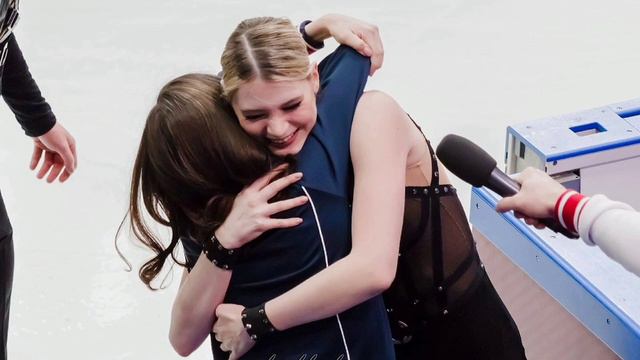 ЕВГЕНИЯ МЕДВЕДЕВА. Счастливые объятия успеха. смотреть онлайн