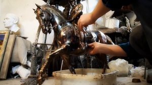 Видео Урок. Как правильно тонировать бронзовую скульптуру.Тонировка скульптуры хим. реактивом.