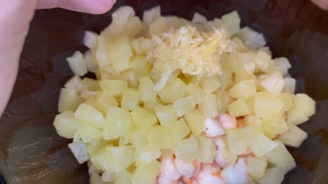 Наивкуснейший салат с КРЕВЕТКАМИ! смотреть онлайн