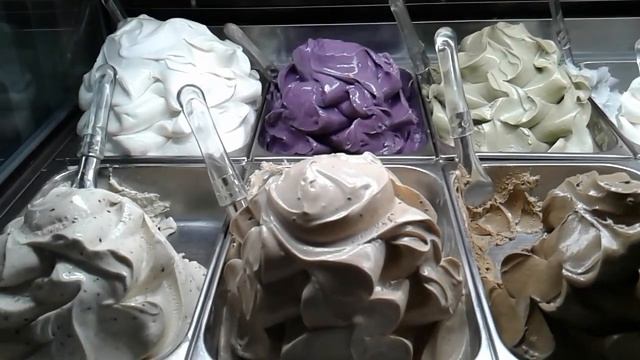 МИЛАН. ДЕКАБРЬСКОЕ МОРОЖЕНОЕ смотреть онлайн