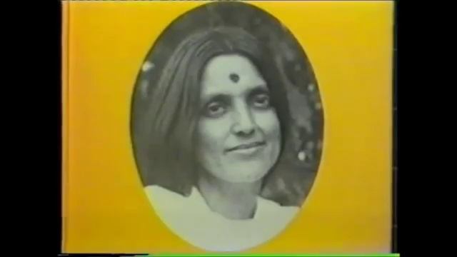Kirtan with Anandamayi Ma смотреть онлайн