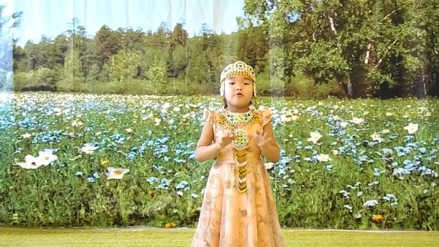 Томская Сайаана, 5 лет, стихотворение С.Ф.Косьяновой-Сыдьаайа, "Ийэ сирбэр" смотреть онлайн