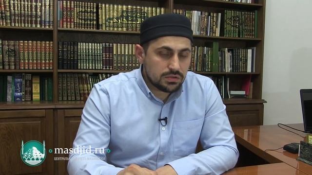 Будет ли грех тому, кто живет рядом с мечетью и не совершает намаз в ней? смотреть онлайн