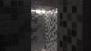 Пано из мозаики в ванной комнате